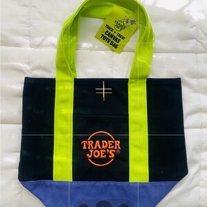 🎃 Trader Joe’s Trick or Treat Canvas Mini Tote Bag – Halloween Edition